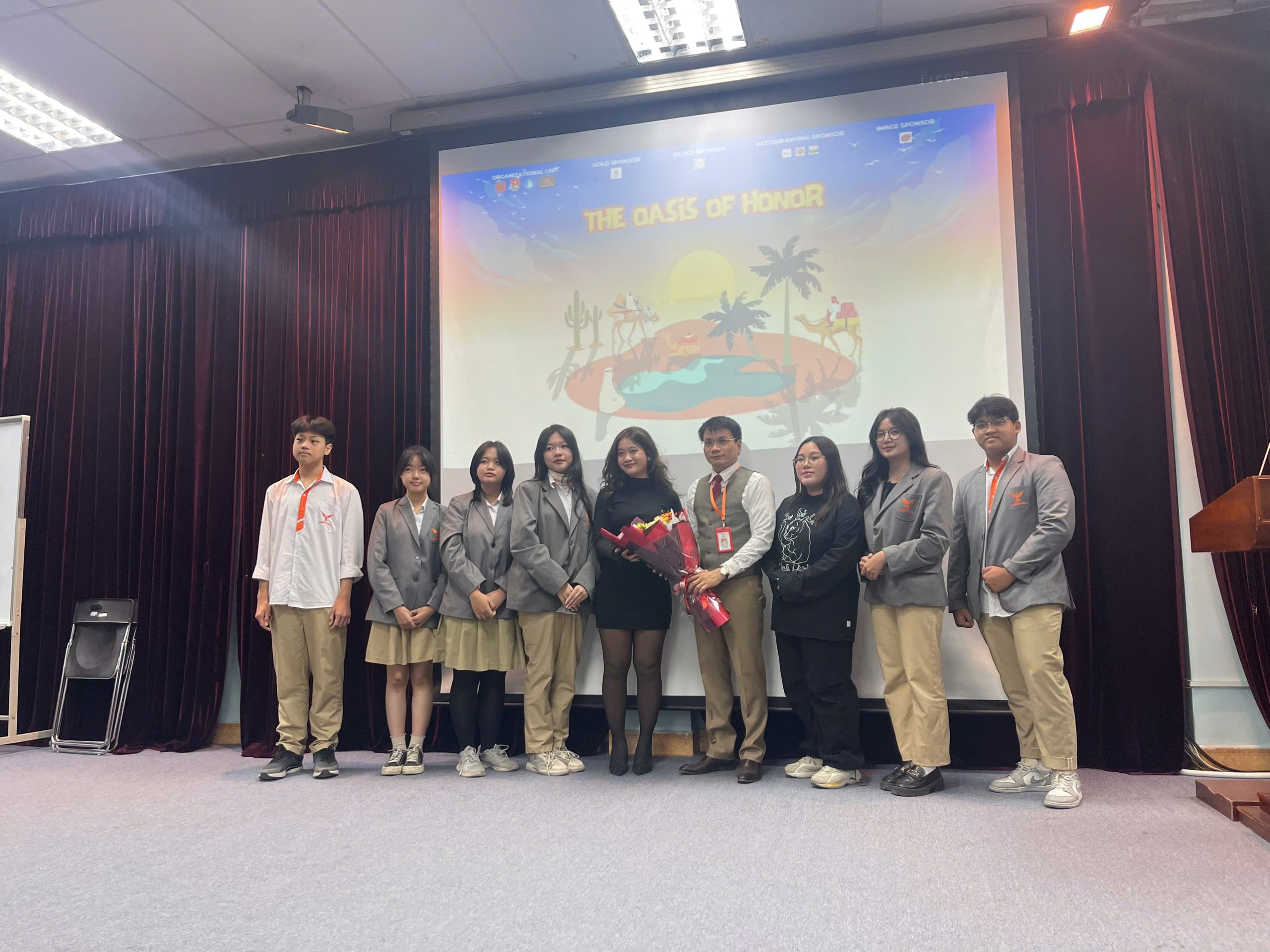 Giới thiệu Câu Lạc Bộ Tiếng Anh