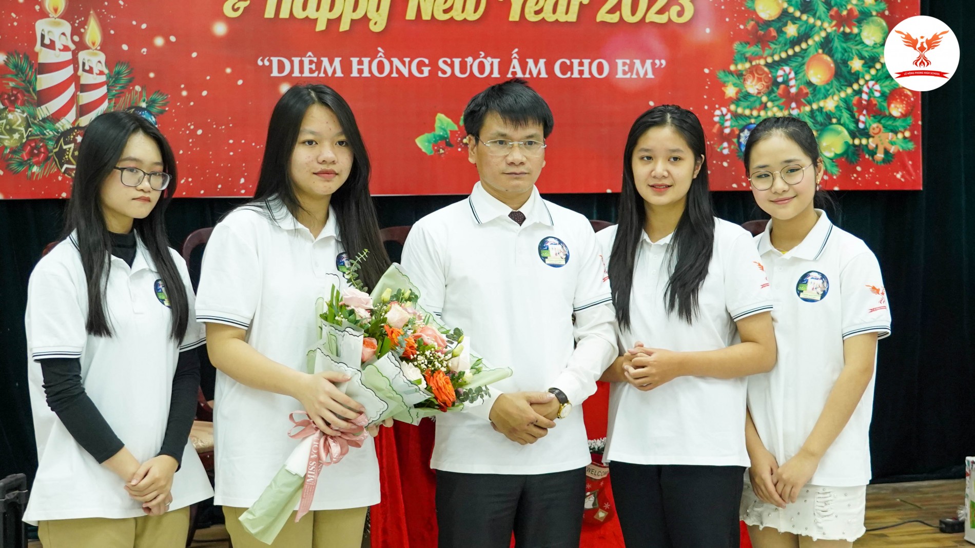 Ra mắt CLB Tiếng Anh LHP-ENGLISH CLUB
