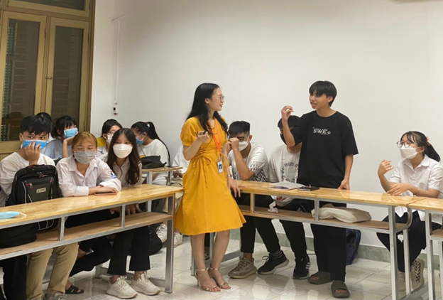 NHỮNG CHIA SẺ CỦA GIÁO VIÊN DẠY NGỮ VĂN