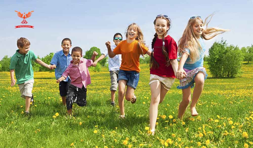 khuyến khích trẻ tham gia nhiều hoạt động