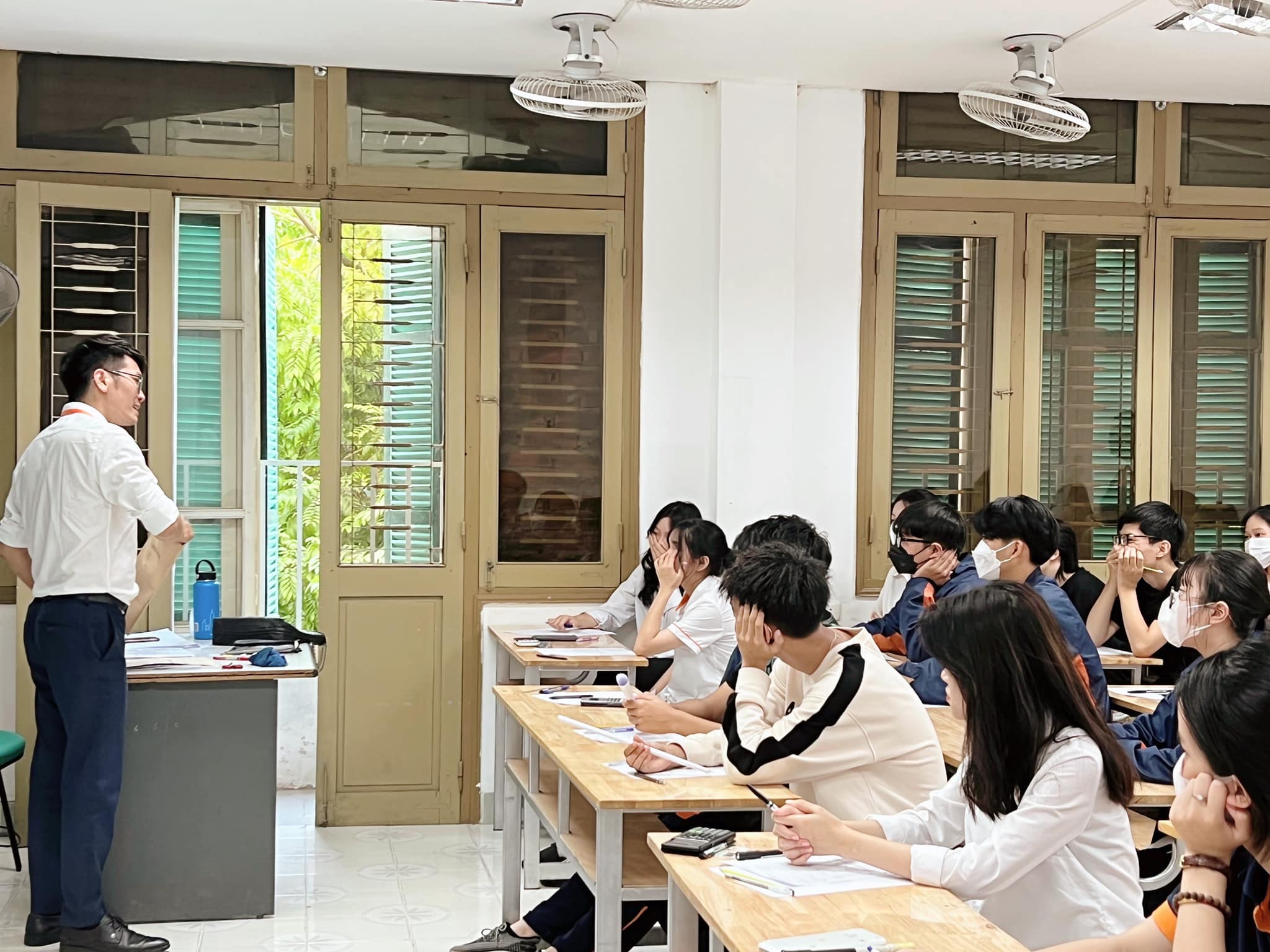 Mô hình giáo dục trường THPT Lê Hồng Phong Hà Đông