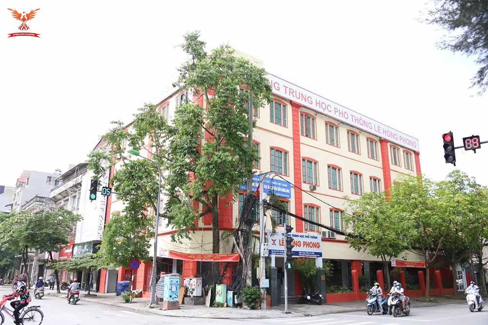 Trường cấp 3 tư thục ở Hà Nội Lê Hồng Phong