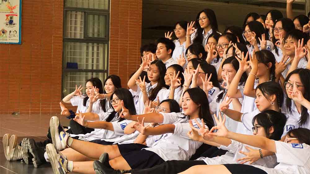 học sinh trường thpt chuyên amsterdam HN học sinh trường thpt chuyên amsterdam HN