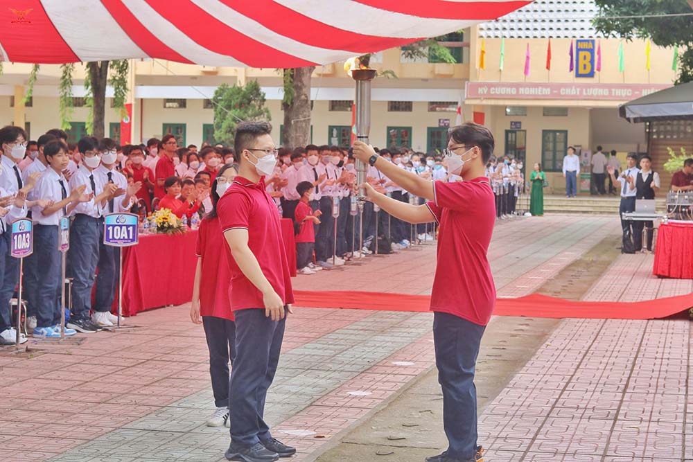 Giới thiệu đôi nét về trường THPT Xuân Đỉnh Giới thiệu đôi nét về trường THPT Xuân Đỉnh