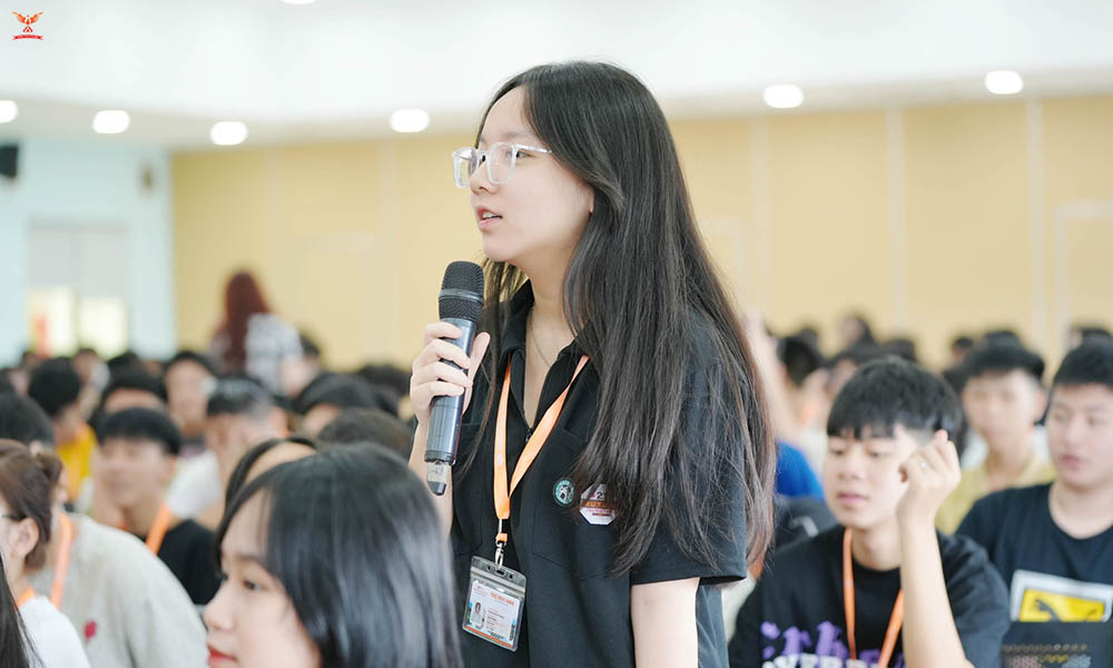 Đặc điểm tâm sinh lí lứa tuổi học sinh Trung Học Phổ Thông hiện nay