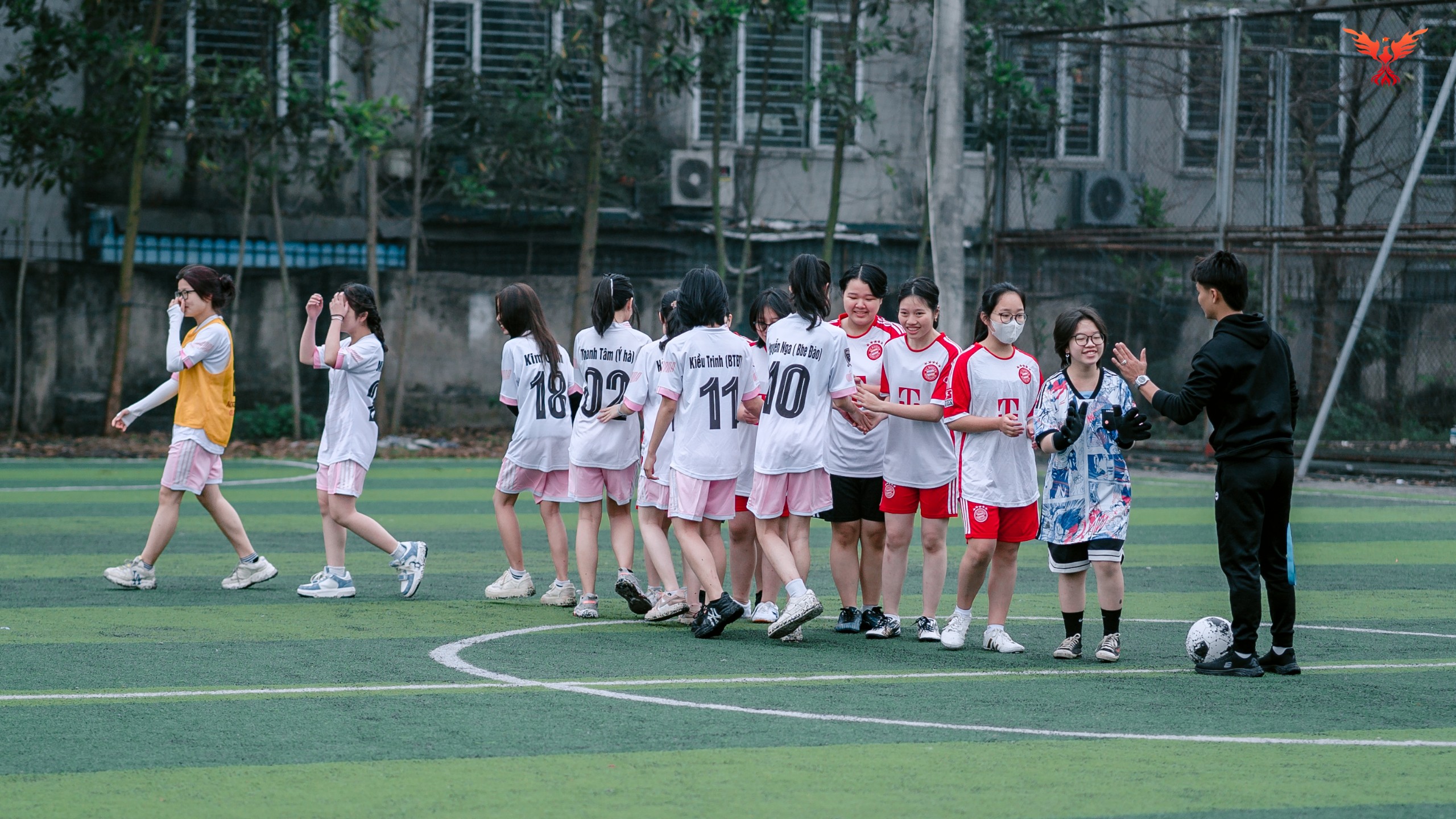 DÀN CẦU THỦ NỮ THPT LÊ HỒNG PHONG LẦN ĐẦU CHÀO SÂN